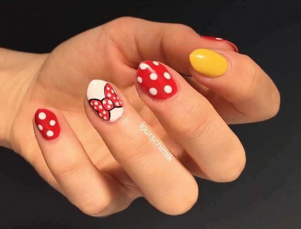 Яркие идеи для стильного дизайна ногтей с Микки Маусом и Минни Маус