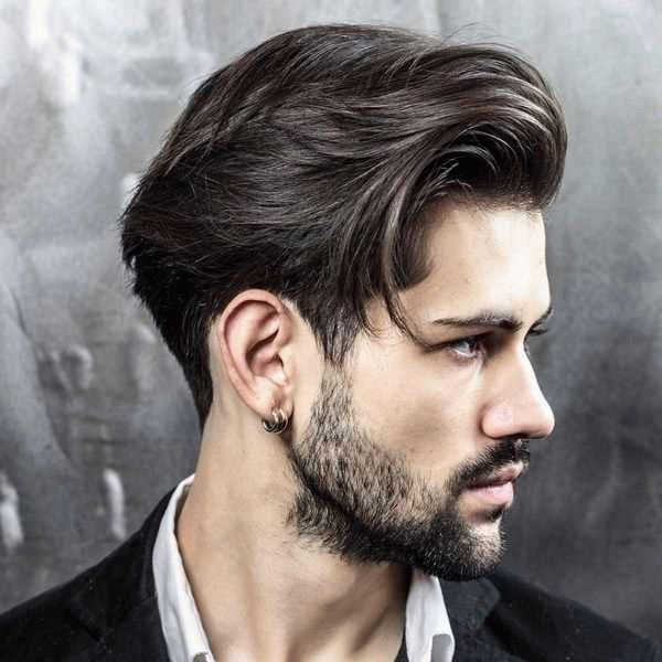 Привлекательные мужские стрижки с боковым пробором волос
